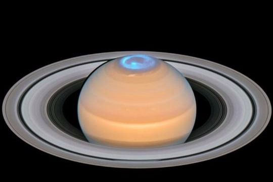 Saturnun ecazkar görüntüləri yayıldı - VİDEO