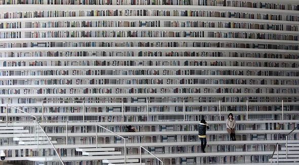 Bir ildə üç milyon insanın ziyarət etdiyi kitabxana - FOTOLAR