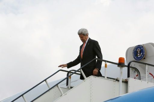 وزير الخارجية الاميركي جون كيري يصل كابول في زيارة غير معلنة