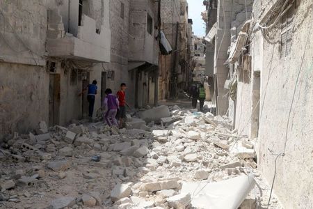 أحدث هجوم على حلب يلقي بظلال جديدة على محادثات السلام السورية
