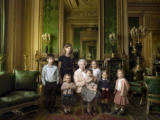 الملكة إليزابيث تحتفل اليوم بعيد ميلادها التسعين