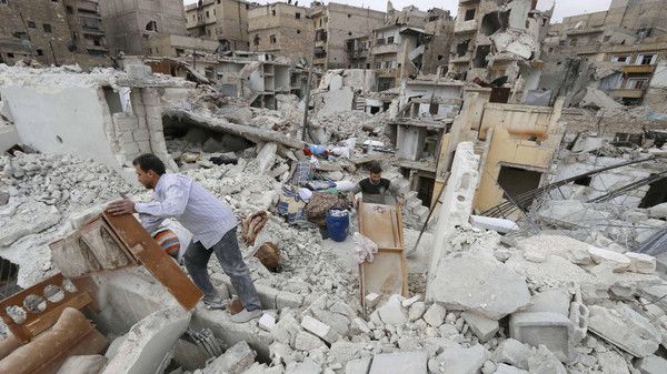 40 غارة على حلب تخلّف قتلى وتدمّر مستشفيات