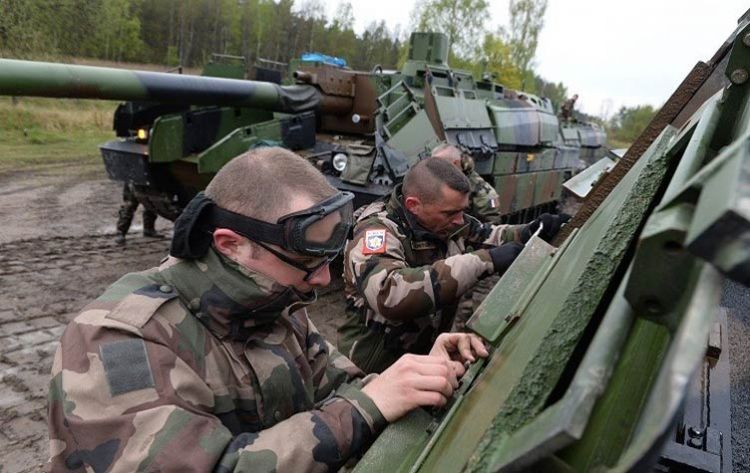 الناتو يستعد لإرسال 4 آلاف عسكري إلى حدود روسيا