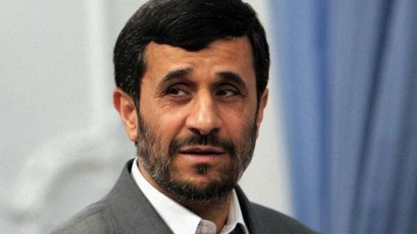 مطالبات فى إيران بمحاكمة نجاد لشرائه سندات أمريكية بـ2 مليار دولار من بلد معاد