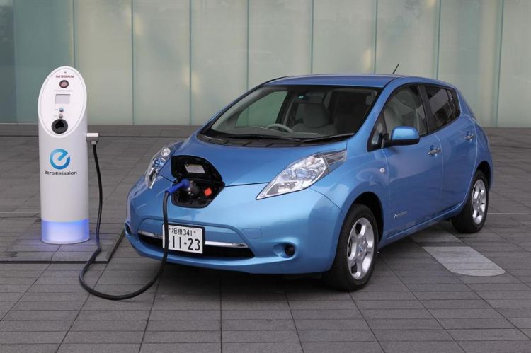 ما الدول الأكثر اهتماما بتنشيط سوق السيارات الكهربائية؟