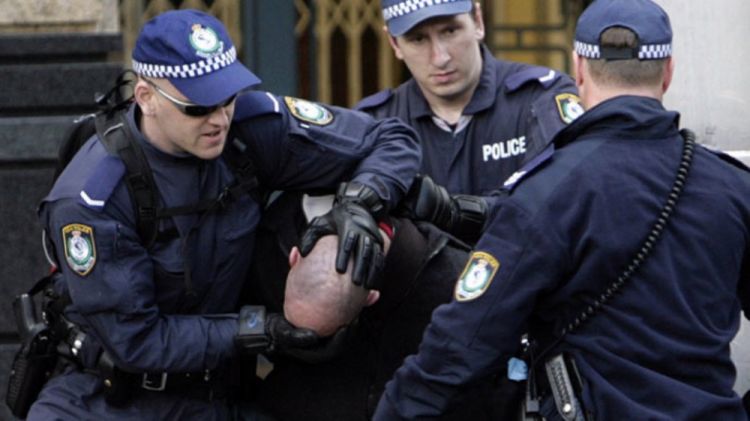 Avstraliya polisi İŞİD-ə qoşulmaq üçün Suriyaya getmək istəyən qrupun üzvlərini həbs edib