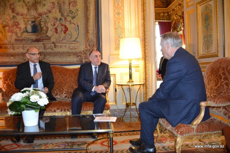 الاجتماع بين وزير خارجية أذربيجان ونظيره الفرنسي