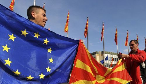 EU Calls on Macedonia to Adhere to Przino Agreement to Resolve Crisis