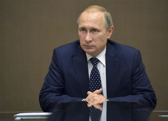 بوتين يدعو لتخفيف حدة التصعيد في أوكرانيا