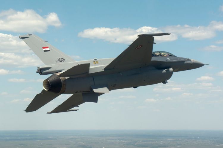 طائرات عراقية إف 16 تدمر موقعا للسيارات المفخخة لداعش فى الفلوجة