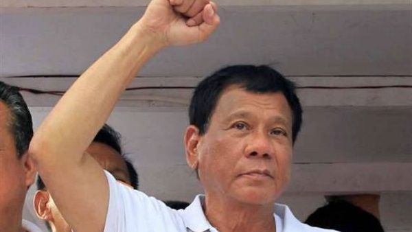 برلمان الفلبين يعلن رودريجو دوتيرتى رئيسا للبلاد