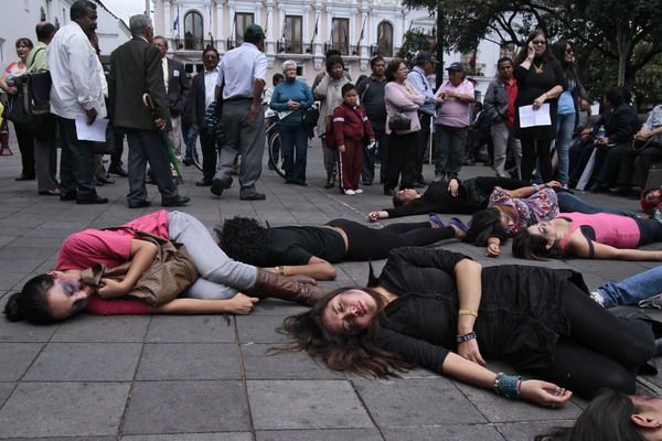 مظاهرات حاشدة فى الأرجنتين احتجاجا على جرائم العنف ضد النساء