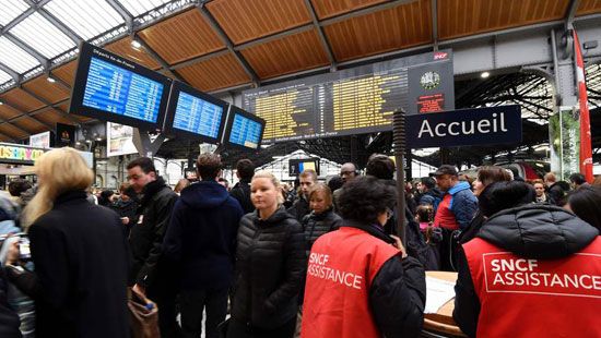 20 مليون يورو خسائر السكك الحديدية بفرنسا يوميا بسبب إضراب العمال