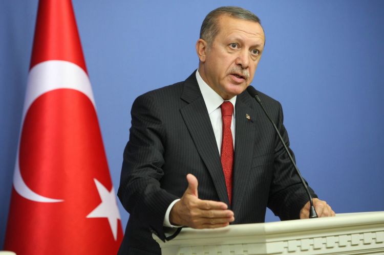 أردوغان يوقع قانونًا برفع الحصانة عن برلمانيين أتراك