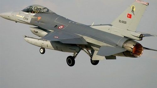 طائرات حربية تركية تقصف مواقع حزب العمال الكردستاني