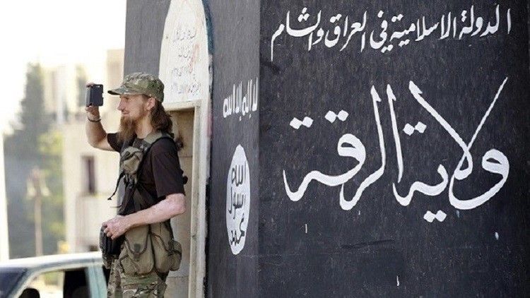 القاسم المشترك بين عاصمة داعش وبرلين