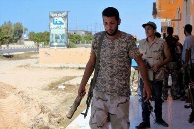 انتحاري يهاجم مستشفى ميداني للقوات الليبية في سرت