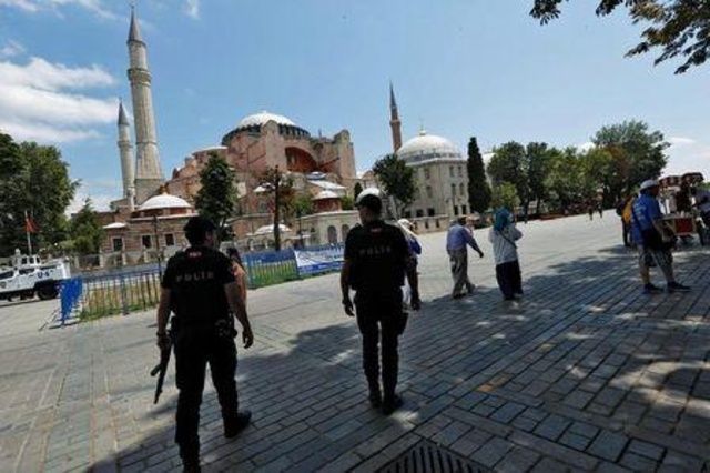 وسائل إعلام: تركيا تشدد إجراءات الأمن في أنحاء اسطنبول