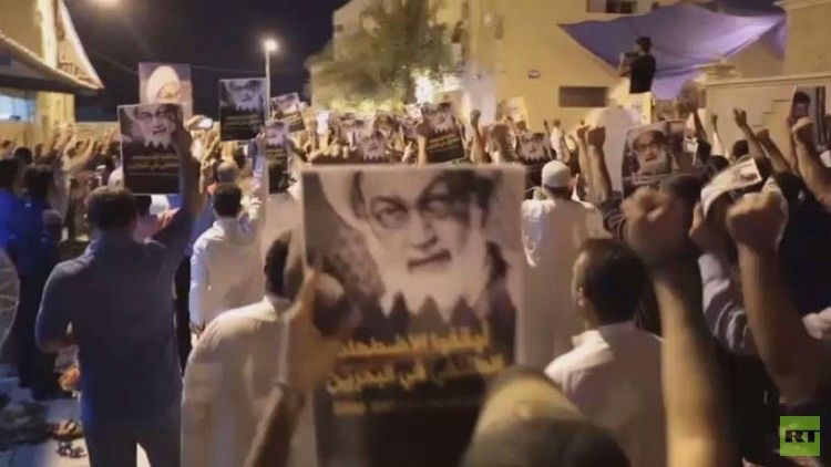 فيديو.. مواجهات في البحرين على خلفية حل جمعية الوفاق