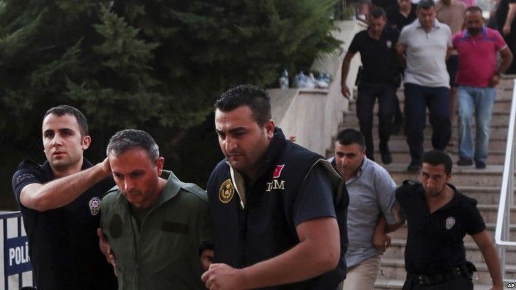 شبح إعادة تطبيق حكم الإعدام في تركيا يقلق المجتمع الدولي