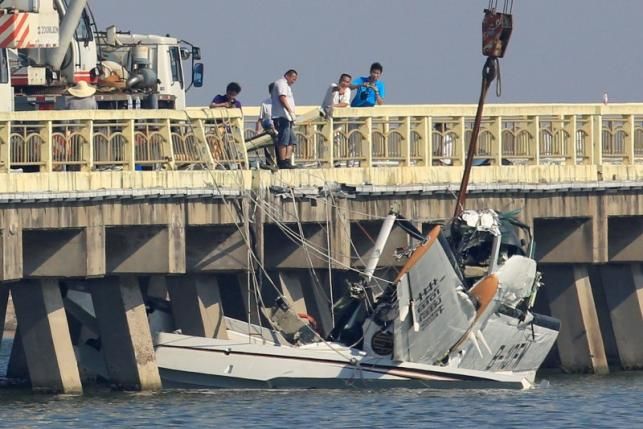 Five killed as seaplane crashes into Shanghai bridge