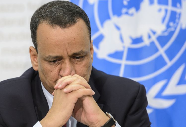 المبعوث الدولي إلى اليمن يعلق محادثات الكويت