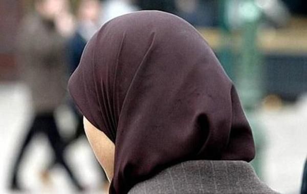 وسائل إعلام: طرد أمريكية مسلمة من عملها لارتدائها الحجاب