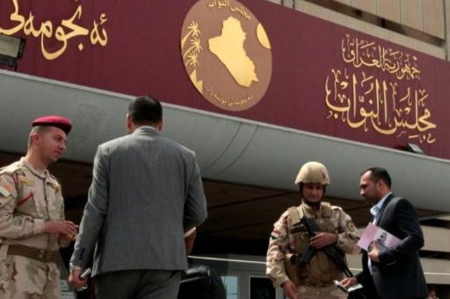 البرلمان العراقي يواجه انتقادات من كل الجهات وازمات متلاحقة