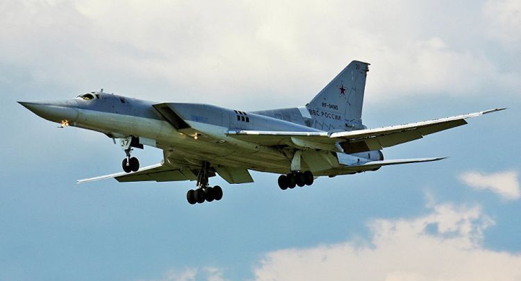 Six Russian Tu-22M3 Bombers Attack Daesh Positions Near Raqqa