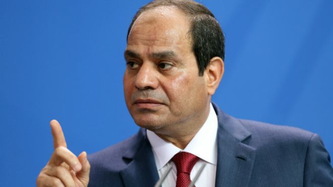 السيسي يدعو المصريين إلى التعاون لتحسين الوضع الاقتصادي