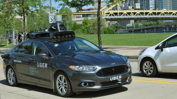 Uber makes moves for self-driving technology