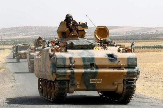 تركيا تستبعد نهاية سريعة للتوغل في سوريا ومقتل 11 شرطيا في هجوم بشاحنة ملغومة