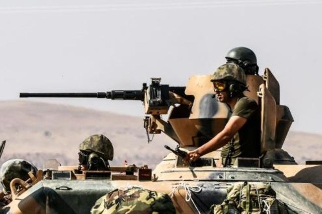 مواجهات بين مقاتلين يدعمهم الاكراد ودبابات تركية في شمال سوريا