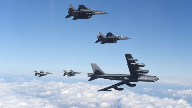 ABŞ bombardmançıları Koreya üzərindən uçub