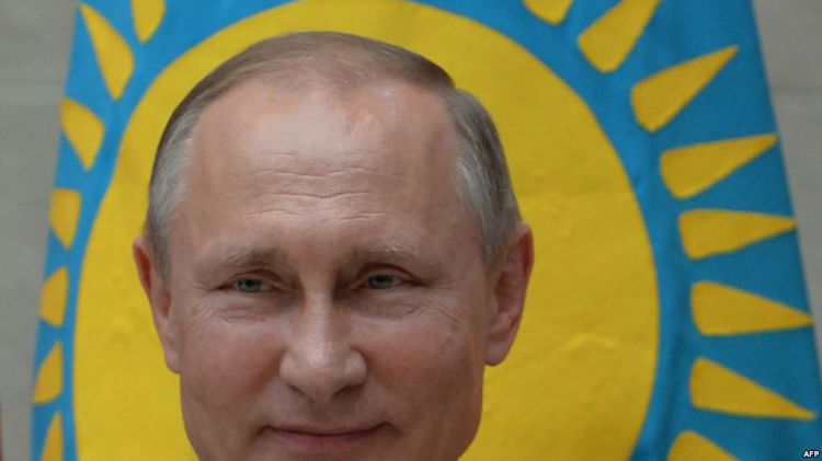 Vladimir Putin dopinq qalmaqalı və haker hücumlarından danışıb