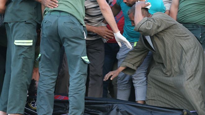 مصرع أكثر من 100 في غرق "قارب المهاجرين" شمال مصر