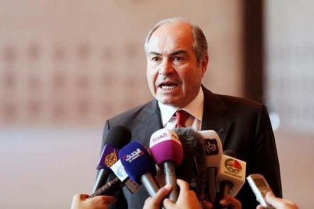 الديوان الملكي: العاهل الأردني يكلف رئيس الوزراء بتشكيل حكومة جديدة