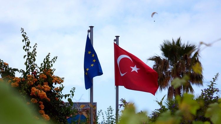 الاتحاد الأوروبي يطلق في تركيا أكبر برامجه للمساعدات الإنسانية