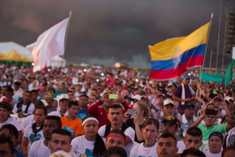 Kolumbiyada referenduma qarşı etiraz aksiyası keçirilir