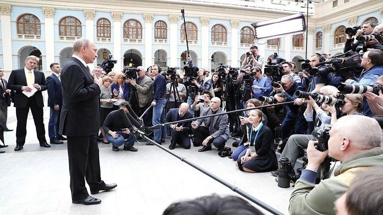 بوتين للصحفيين الروس: قد تثيرون فضول الاستخبارات الأجنبية