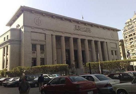 محكمة مصرية تعاقب 2 بالإعدام و12 بالسجن بتهمة الانضمام لمتشددين في ليبيا