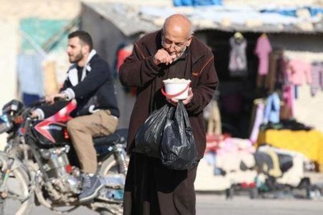الأمم المتحدة: عمال الإغاثة يوزعون آخر حصص غذائية متاحة في شرق حلب