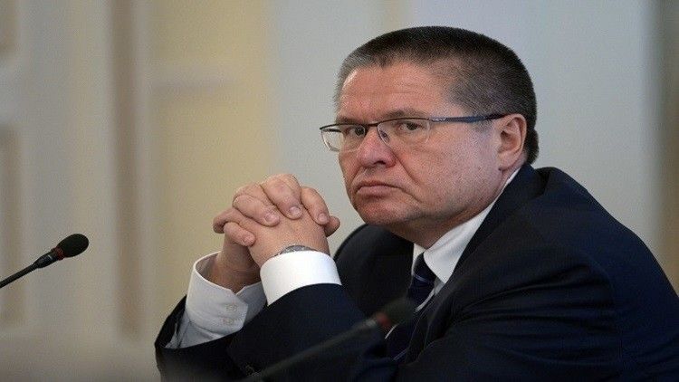 القبض على وزير الاقتصاد الروسي