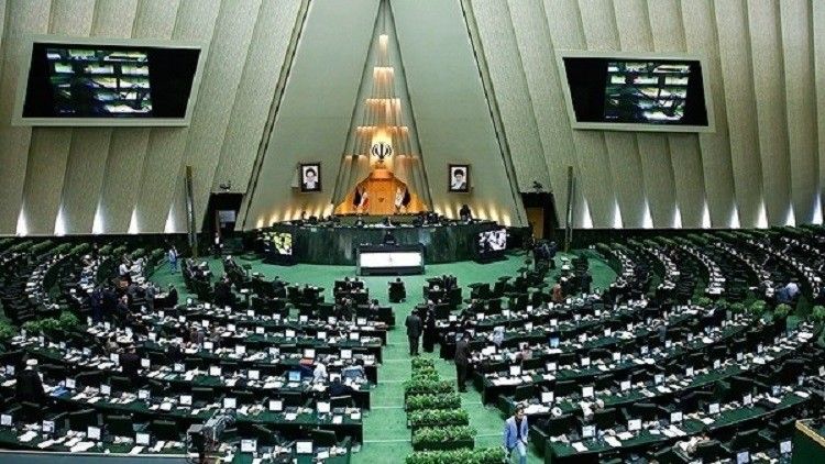 ردا على قرار الكونغرس.. البرلمان الإيراني يعد مشروع قانون عاجل لاستئناف الأنشطة النووية