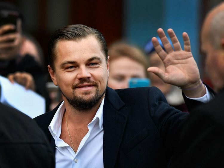 Leonardo DiCaprio gives Ivanka Trump a copy of his climate change documentary