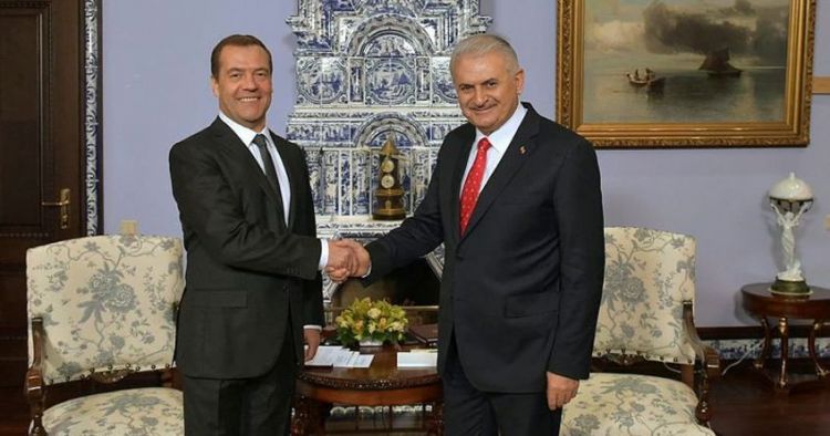 "Türk axını”nın ikinci xətti Avropanın xeyrinə olacaq Medvedev