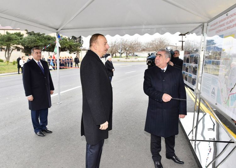 Prezident Sabunçu və Suraxanıda yolların açılışında iştirak edib