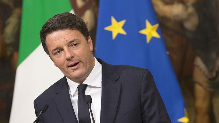 رينزي يعلن استقالته رسمياً من رئاسة الحكومة الإيطالية