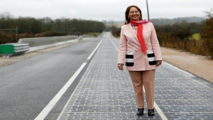 فرنسا: تدشين أول طريق في العالم لإنتاج الطاقة الشمسية