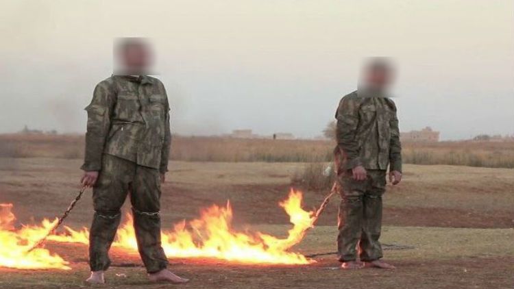 "داعش" ينشر فيديو لإعدام جنديين تركيين حرقا